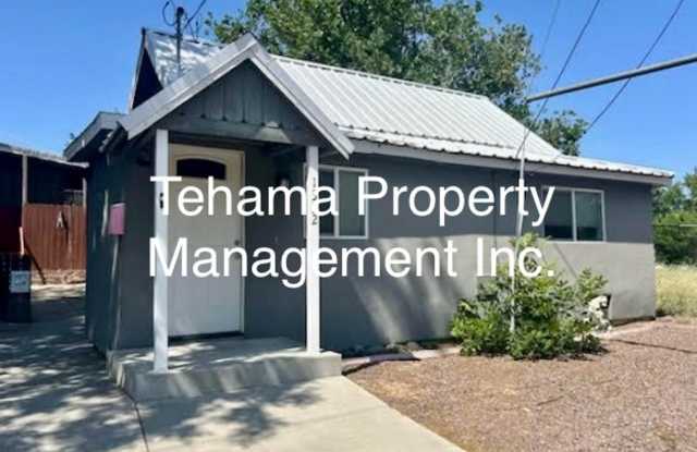 Charming little home in Red Bluff photos photos