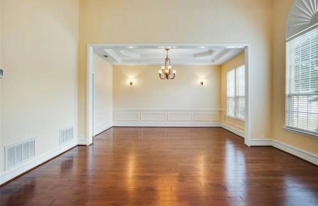 8116 Rosemont Drive Gallery 4