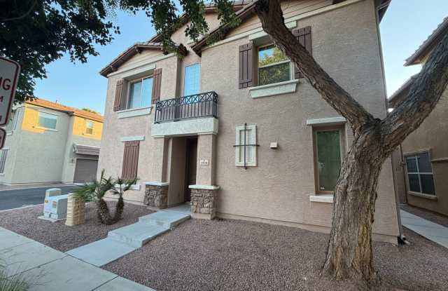 Beautiful 3 bedroom home in Gilbert! NEW CARPET NEW PAINT photos photos
