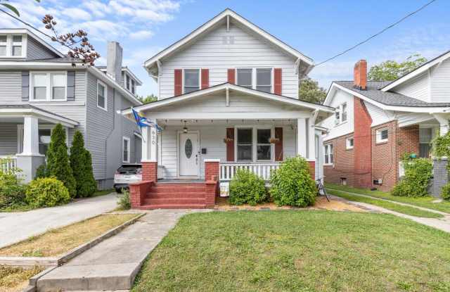 Where Character Meets Convenience—Live Boldly in This Beautiful 3BR/1.5BA Colonial Place Home photos photos
