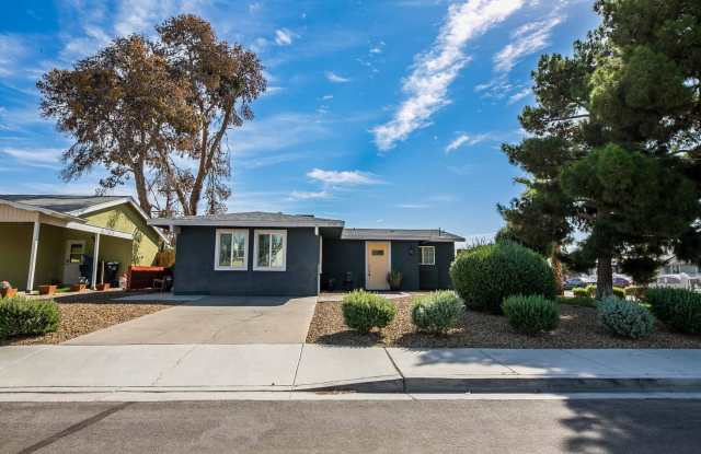 Single-Story Las Vegas Home with Private Pool & Spacious Corner Lot! Gallery 1