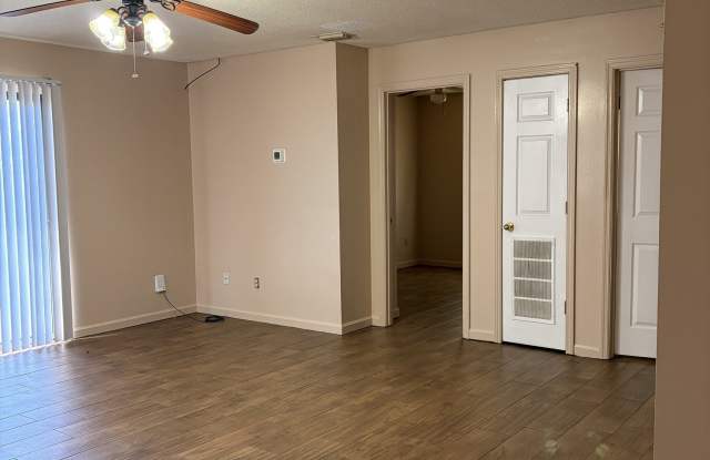 500 Orange Edwards Boulevard Gallery 4