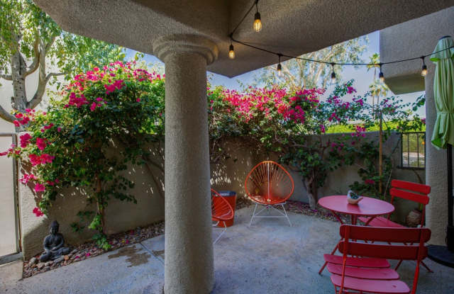 Furnished 1BR Ground-Floor Condo near Downtown Palm Springs Gallery 3