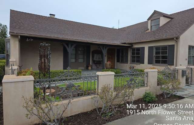 Charming Vintage 4 Bedroom, 3 Bathroom Home Ready for You - 2001 North Flower Street, Santa Ana, CA 92706