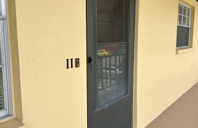 Gorgeous remodeled condo in Pennwood, off Bellaire Road 1br/1ba 55+ Community in Pennwood Manor! Gallery 4
