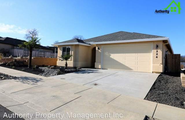 224 Mill Valley Parkway - 224 Mill Valley Parkway, Redding, CA 96003