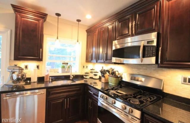 429 E 6th St, South Boston MA 1 - 429 East Sixth Street, Boston, MA 02127