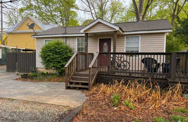 Charming 3 bed/2bath Cottage! photos photos