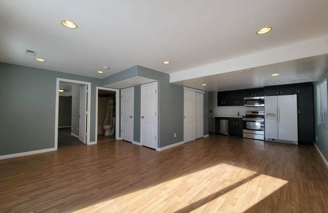 8281 6430 West B - 1 photos photos