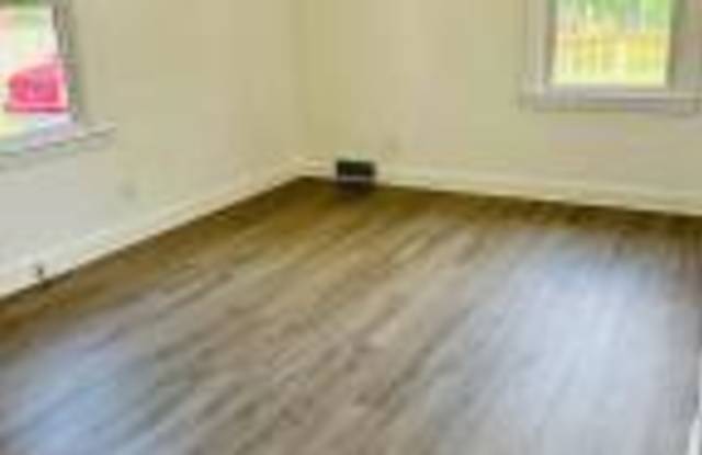 4105 North Lane Gallery 4