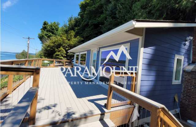 Remodeled 2 Bedroom with Water View! Gallery 3