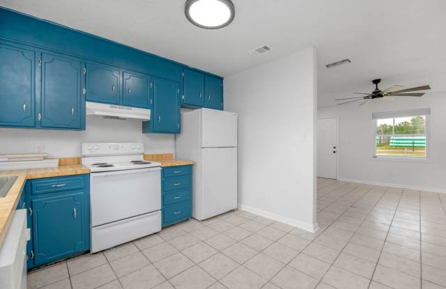Newly Renovated, Energy Efficient Unit Minutes to Everything Available Now! - 4818 Tradewinds Drive, Ferry Pass, FL 32514