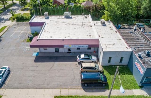 22211 WARREN - 22211 W Warren St, Dearborn Heights, MI 48127