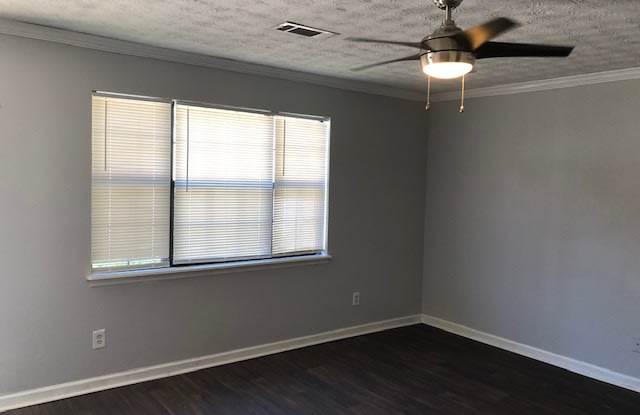 3056 Parkside Ct Gallery 2