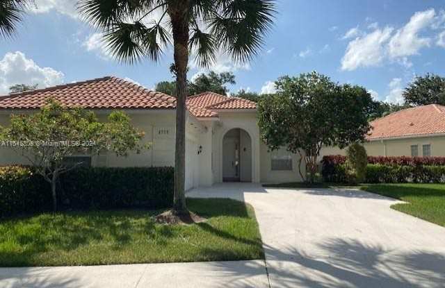 4773 Orchard Ln - 4773 Orchard Lane, Delray Beach, FL 33445
