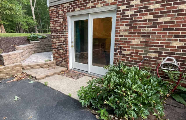 706 Stonewall Lane photos photos