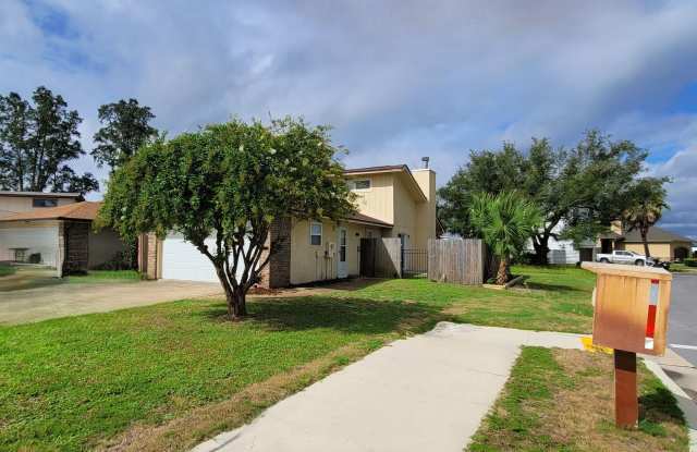 Venetian Villa 2 Bedroom 2 Bath 2 Car Garage w/Waterview! photos photos