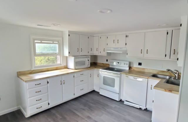 24 Crain Hwy S, Unit 2F - 24 Crain Highway South, Glen Burnie, MD 21061