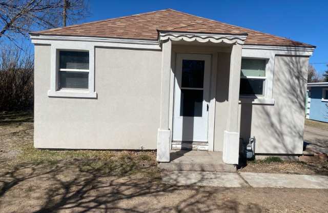 2 Bedroom Home For Rent Gallery 1