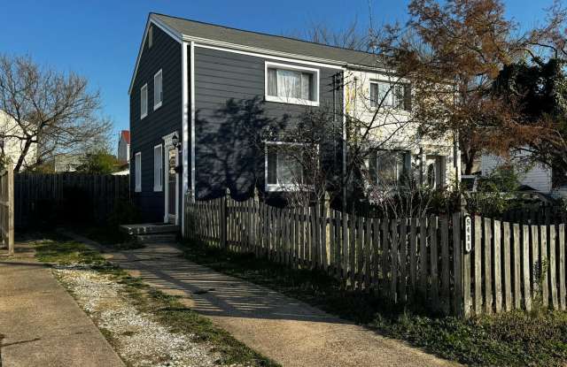 Discover Comfort and Convenience in this Charming 2BR, 1BA Duplex photos photos