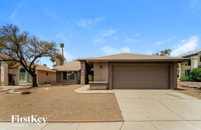 9741 North Camino del Fierro - 9741 North Camino del Fierro, Casas Adobes, AZ 85742