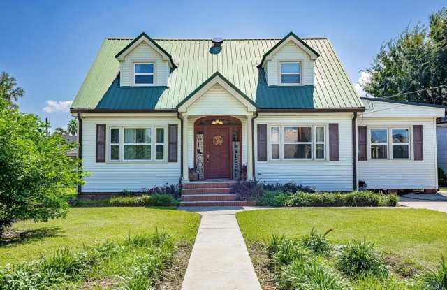 Luxurious and Spacious in Downtown Houma-4 bedroom 3.5 bath photos photos