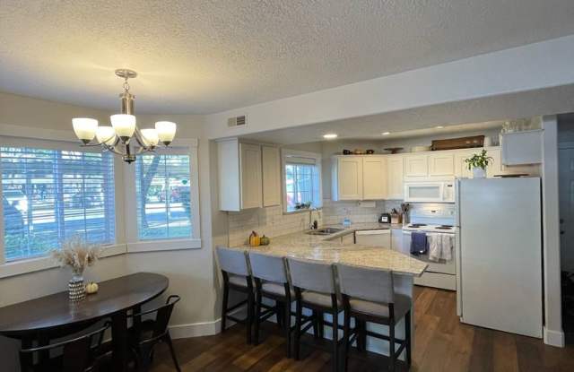 2 bedroom condo photos photos