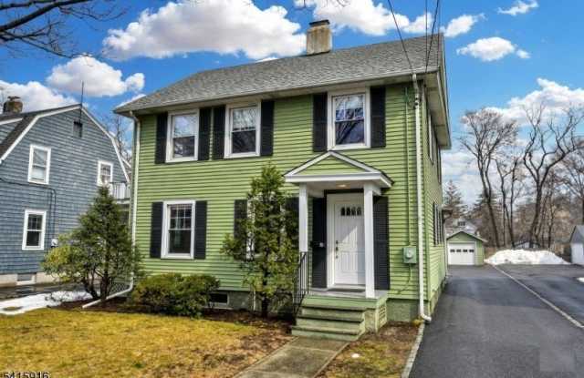 65 S Maple Ave photos photos