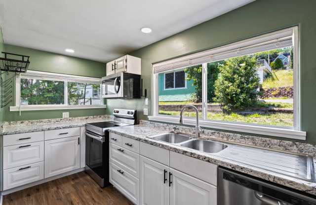 113 South Cambrian Avenue#Upper photos photos
