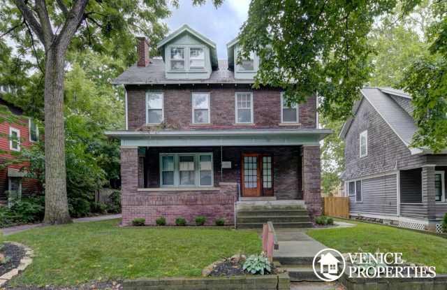 7 Bedroom on OSU Campus - 187 East Northwood Avenue, Columbus, OH 43201