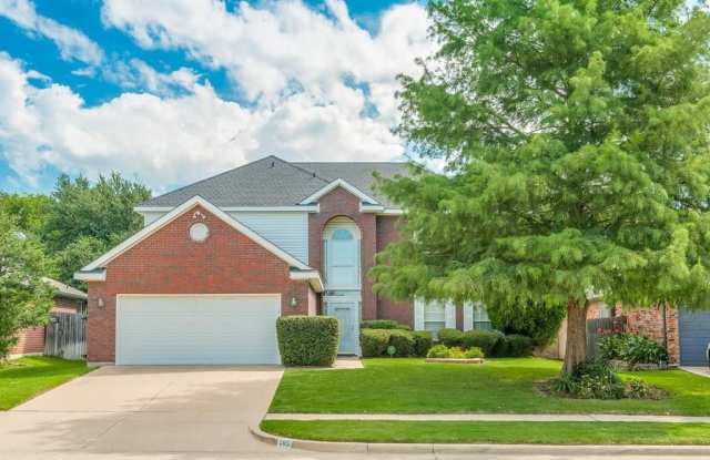 205 Ember Glen Drive - 205 Ember Glen Drive, Arlington, TX 76018