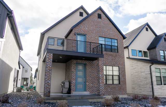 4 Bed / 3.5 Bath Home for Rent – Lehi, UT photos photos