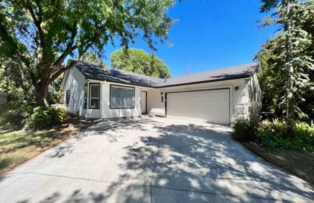 1208 Marsh Hawk Eagle~ Beautiful 3 bedroom house! - 1208 North Marsh Hawk Place, Eagle, ID 83616 1208 Marsh Hawk Eagle~ Beautiful 3 bedroom house! - 1208 North Marsh Hawk Place, Eagle, ID 83616