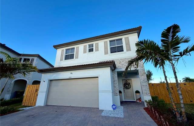 2661 SE 24th Ct photos photos