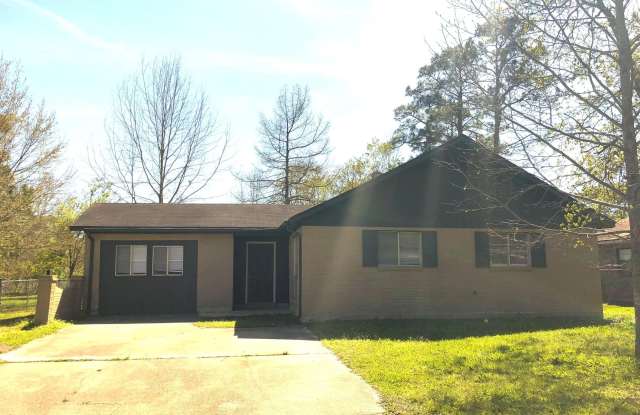 2619 Ridgeway Drive Gallery 1