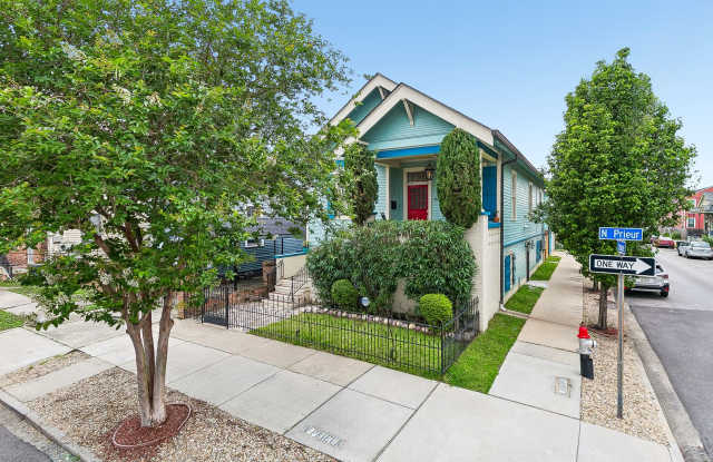 3BD/3BA Unit on Corner Lot in Treme photos photos 3BD/3BA Unit on Corner Lot in Treme photos photos