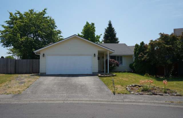 East Vancouver Single Level Home for Lease - 17023 NE 21st St photos photos