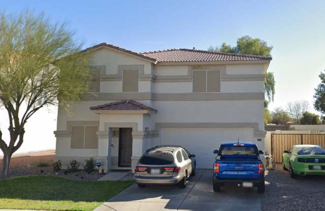 4 Bedroom + 2.5 Bathroom + Loft + 2 Car Garage in Eagle Pass in Glendale - 5945 North 73rd Drive, Glendale, AZ 85303