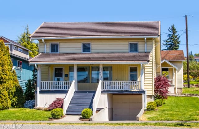 915 11th St - 915 11th Street, Bellingham, WA 98225 915 11th St - 915 11th Street, Bellingham, WA 98225