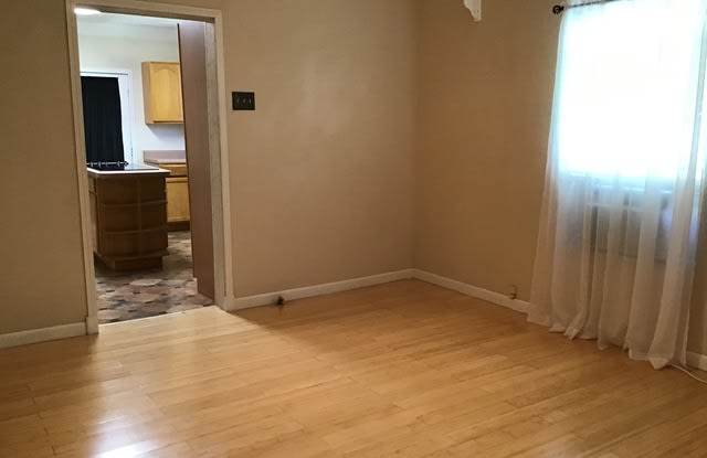 8215 E Loop 1604 S Gallery 4