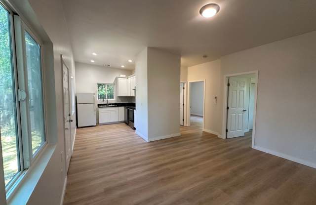 Beautiful, newly remodeled 2 bedroom 1 bathroom house in East Sacramento! photos photos