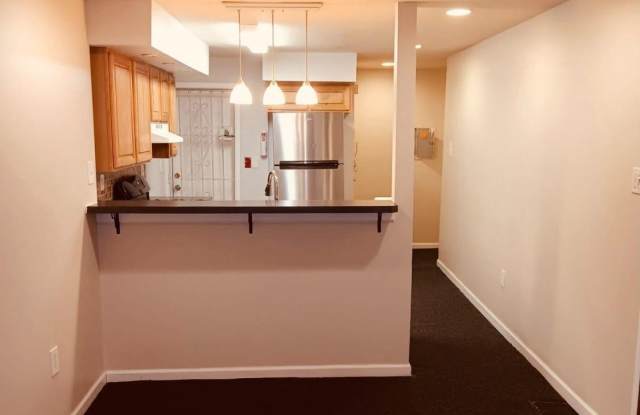 1732 W DIAMOND Street Gallery 2