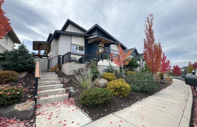 FULLY FURNISHED ALL-INCLUSIVE STUNNING HOME FOR RENT 3 bed, 2 bath, with garage. photos photos FULLY FURNISHED ALL-INCLUSIVE STUNNING HOME FOR RENT 3 bed, 2 bath, with garage. photos photos