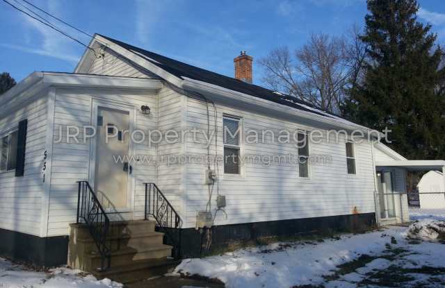 551 7th st - 551 7th Street, Michigan Center, MI 49254