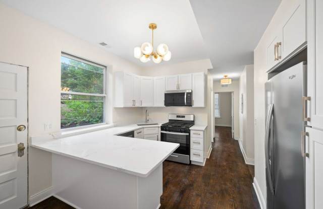 1338 W Hollywood Avenue Gallery 2