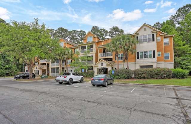 Charming 1 bedroom 1 bathroom Wilmington Island Gallery 3