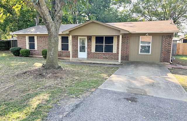 Great 4 Bdrm 2.5 Bath Home in Aubrey Tx photos photos