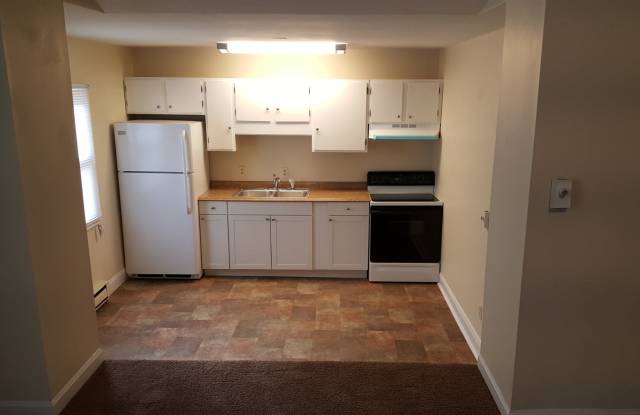 110 W. Main St. - 4 - 110 West Main Street, Palmyra, NY 14522 110 W. Main St. - 4 - 110 West Main Street, Palmyra, NY 14522