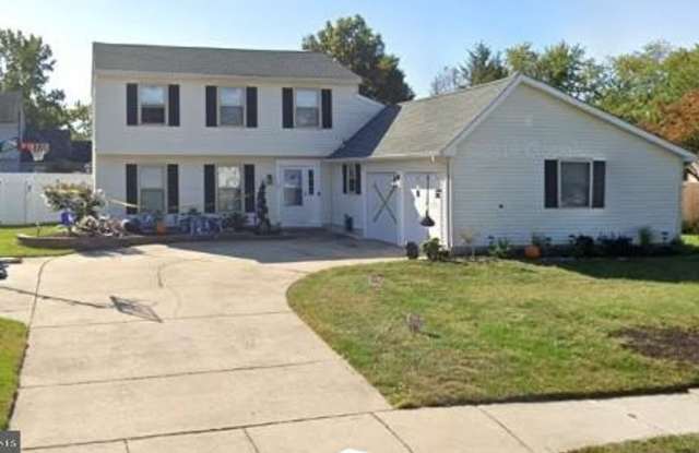 45 STRATFORD Lane photos photos