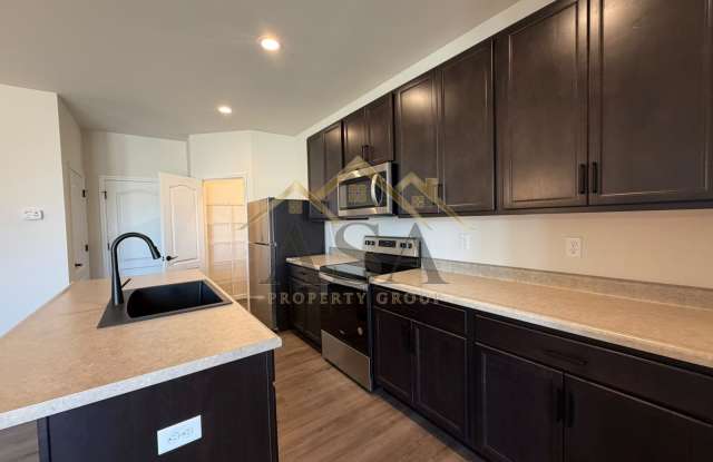 7909 Mexico Road Gallery 4